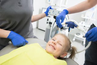 https://www.dottgiuseppeconca.it/wp-content/uploads/2023/03/pexels-mm-dental-8260438-320x214.jpg